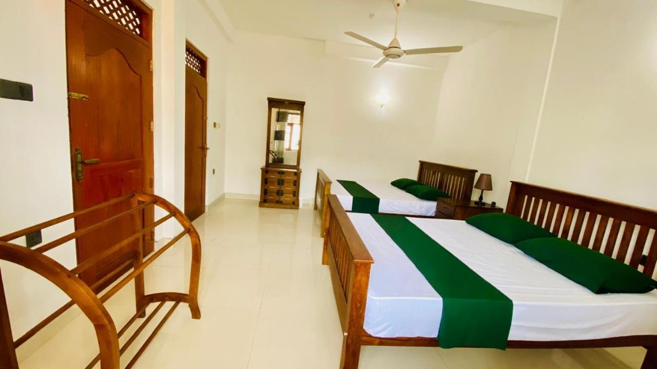 Jasmine Apartments Negombo Phòng bức ảnh